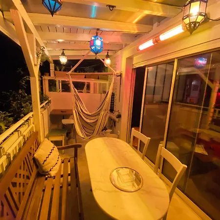 Calme Absolu Et Terrasse A Bastille